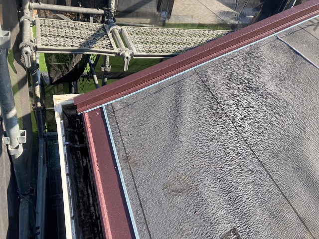 ケラバ板金と軒先板金の設置